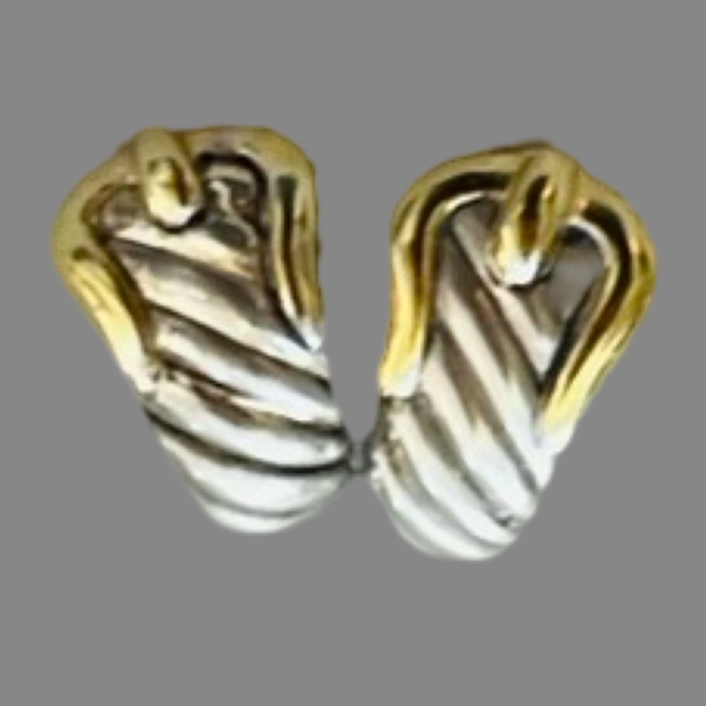 David Yurman 18 Karat Yellow Gold & Sterling Silver Belt Buckle Earrings - Picture 4 of 8